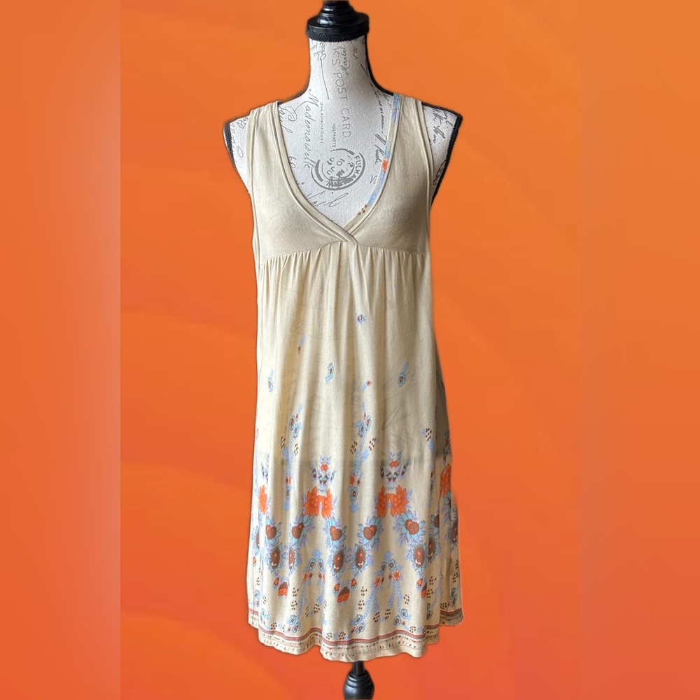 Free People Light-Weight Deep V-Neck Casual Dress (S/P) Like New, never worn